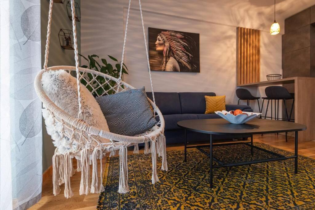 פודגוריצה Modern, Bright And Cozy Apartment מראה חיצוני תמונה