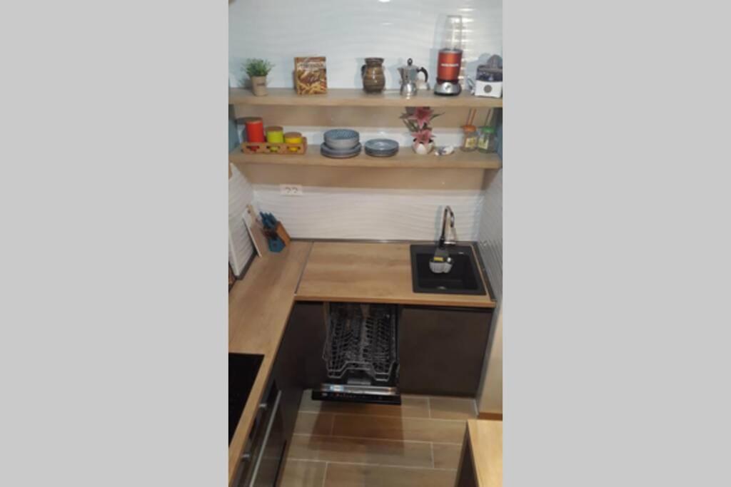 פודגוריצה Modern, Bright And Cozy Apartment מראה חיצוני תמונה