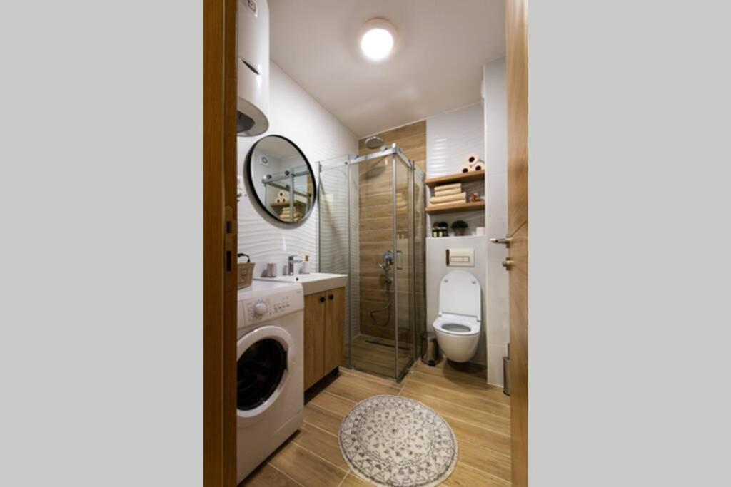 פודגוריצה Modern, Bright And Cozy Apartment מראה חיצוני תמונה